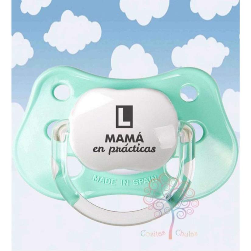 chupete mamá en prácticas